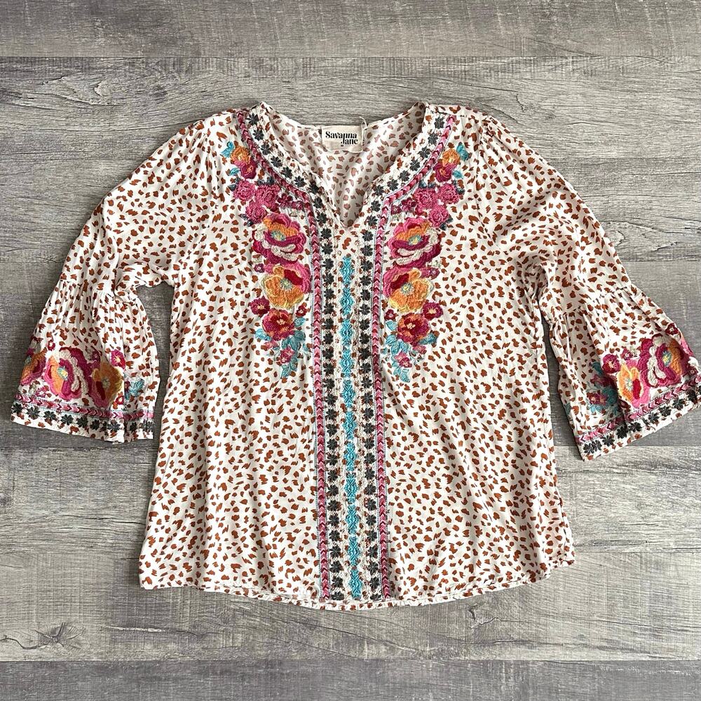 Savanna Jane Leopard Print Floral Embroidered Top Womens M Cream Bell Sleeve